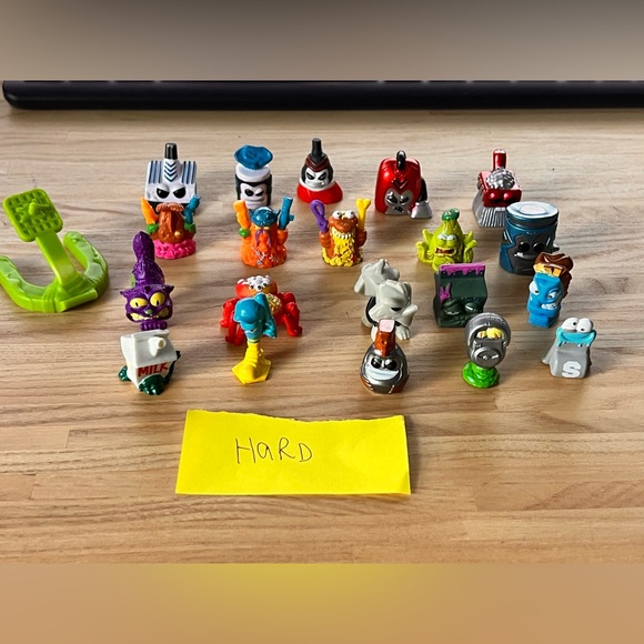 The Trash Pack Lot 230 toys garbage truck toilet grocery gang 3 chests RARE - Picture 11 of 11